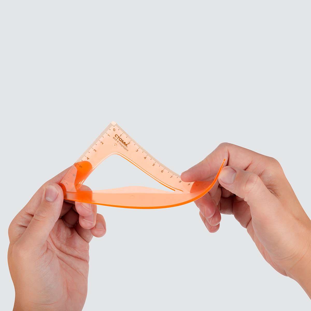Набор чертежный СТАММ, размер M (линейка 20см, треугольник, транспортир), гибкий, прозрачный, оранже