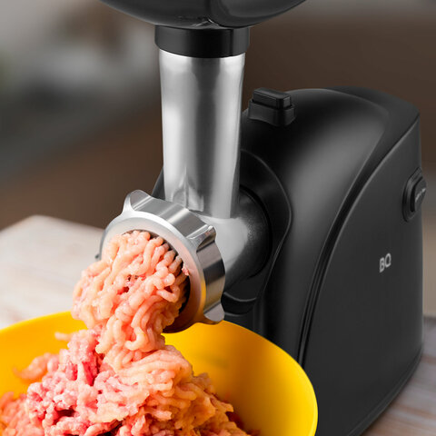 Мясорубка BQ (БИ-КЬЮ) MG2001, 1400 Вт, производительность 1,6 кг/мин, 1 насадка, реверс, черный, 861