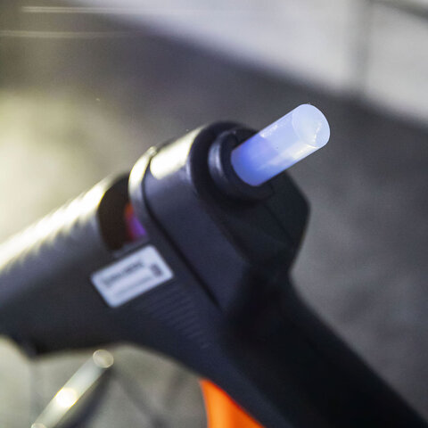 Клеевые стержни, диаметр 11 мм, длина 100 мм, прозрачные, комплект 6 шт., BRAUBERG, европодвес, 6702