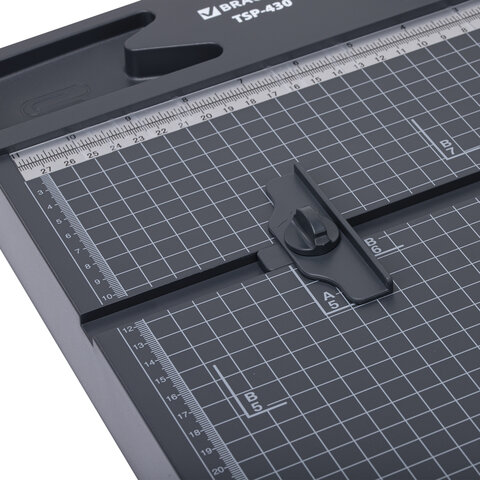 Резак сабельный BRAUBERG KATANA TSP-430, А4, на 30 л., длина реза 300 мм, пластиковое основание, 532